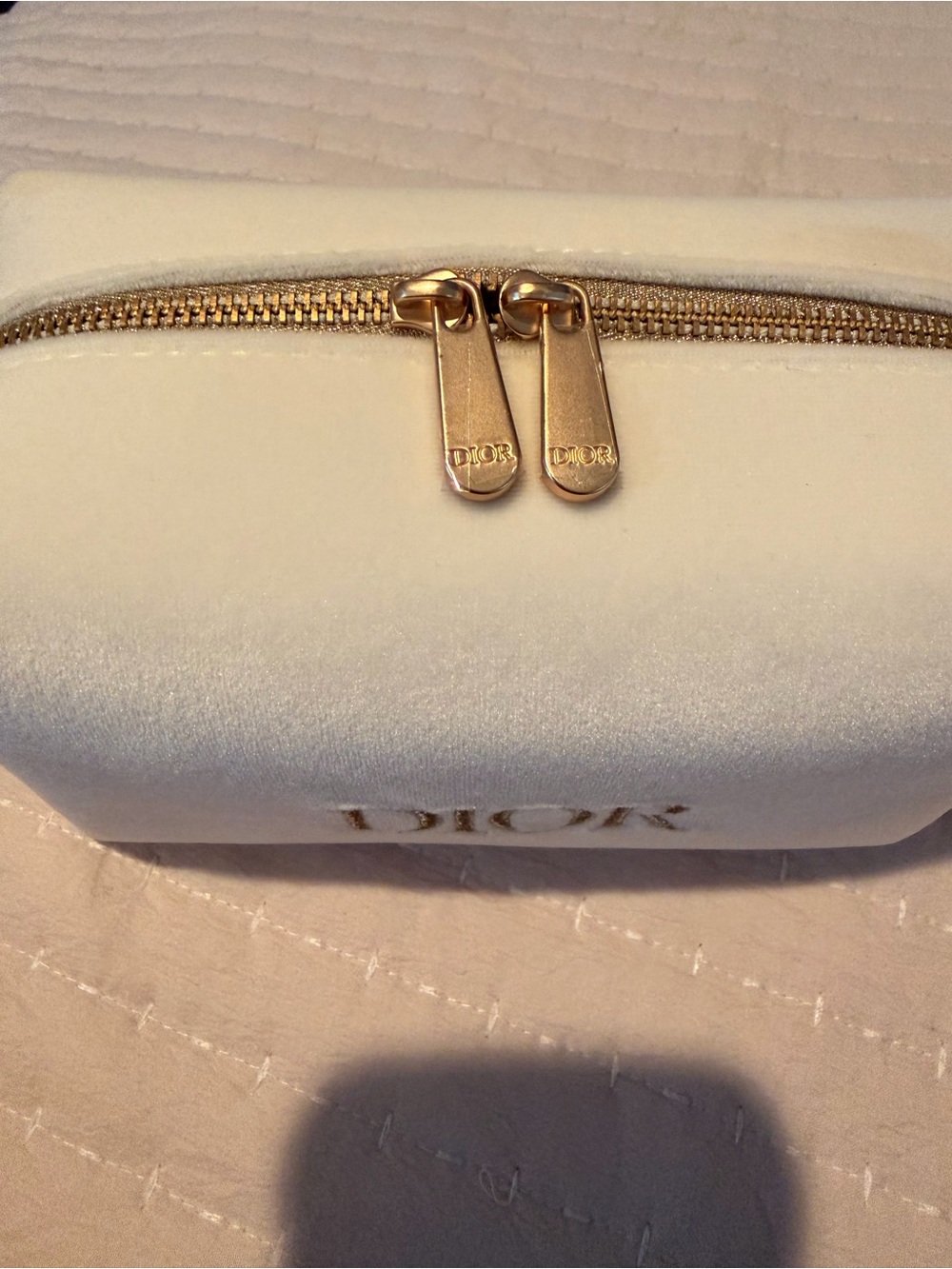 Dior White Velvet Makeup Bag - Picture 4 of 5